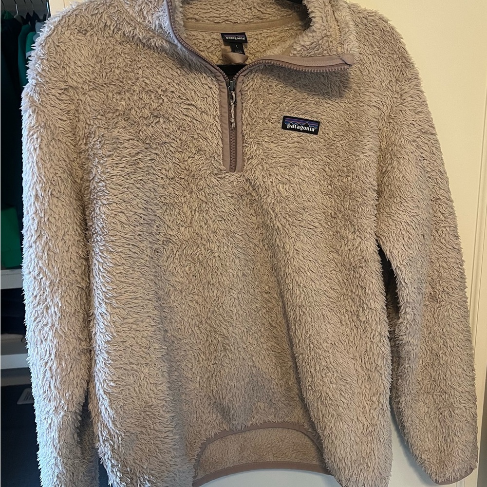 Patagonia Sherpa Fleece in Light Beige